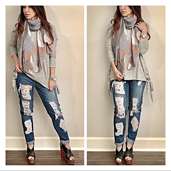 ✨LAST ONE✨Beautiful soft print scarf/shawl - Picture 3 of 6